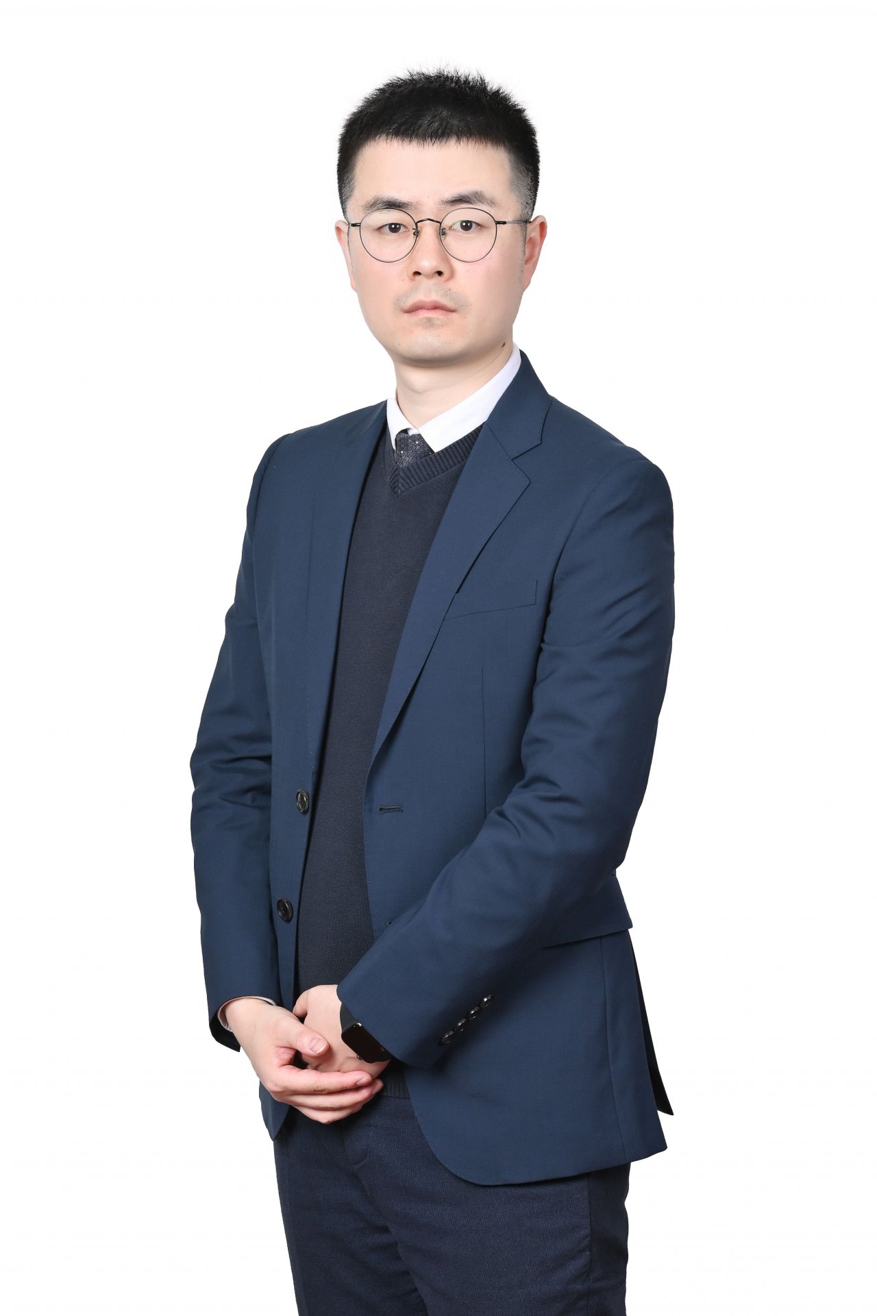 研究方向：语音学、方言学